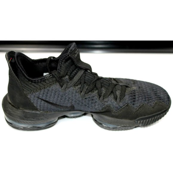 New Black Nike Air Tennis Shoes - SZ 7.5 - Picture 6 of 8